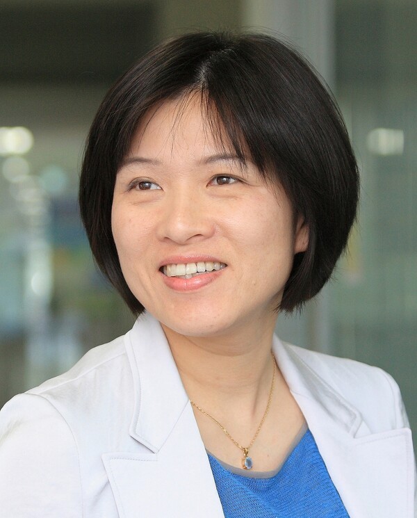 UNIST 조윤경 교수, 한국인 최초로 국제학술단체 'CBMS' 회장 정식 취임 - 뉴스 썸네일 이미지