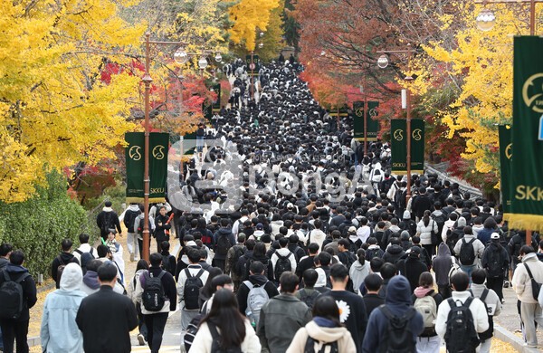 사진은 지난해 성균관대 수시 논술고사 직후. 동아일보  DB