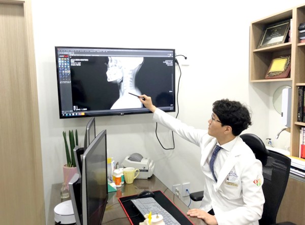 넘버원통증의학과 수유정형외과 송교준 대표원장