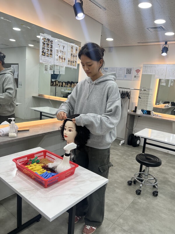 대구 KBS아트비전미용학원 헤어 국비과정, 단기 합격 행진... 김다현 훈... - 뉴스 썸네일 이미지