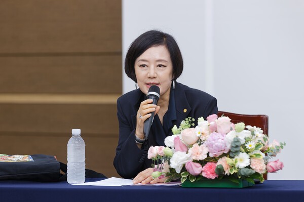 연세대 인문예술진흥 사업단, '장미희 배우 초빙 특별강연' 성료 - 뉴스 썸네일 이미지
