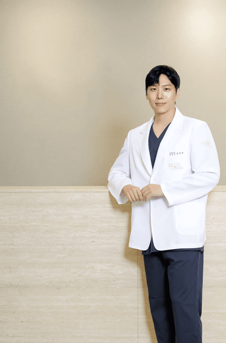 무드온성형외과 한진우 원장